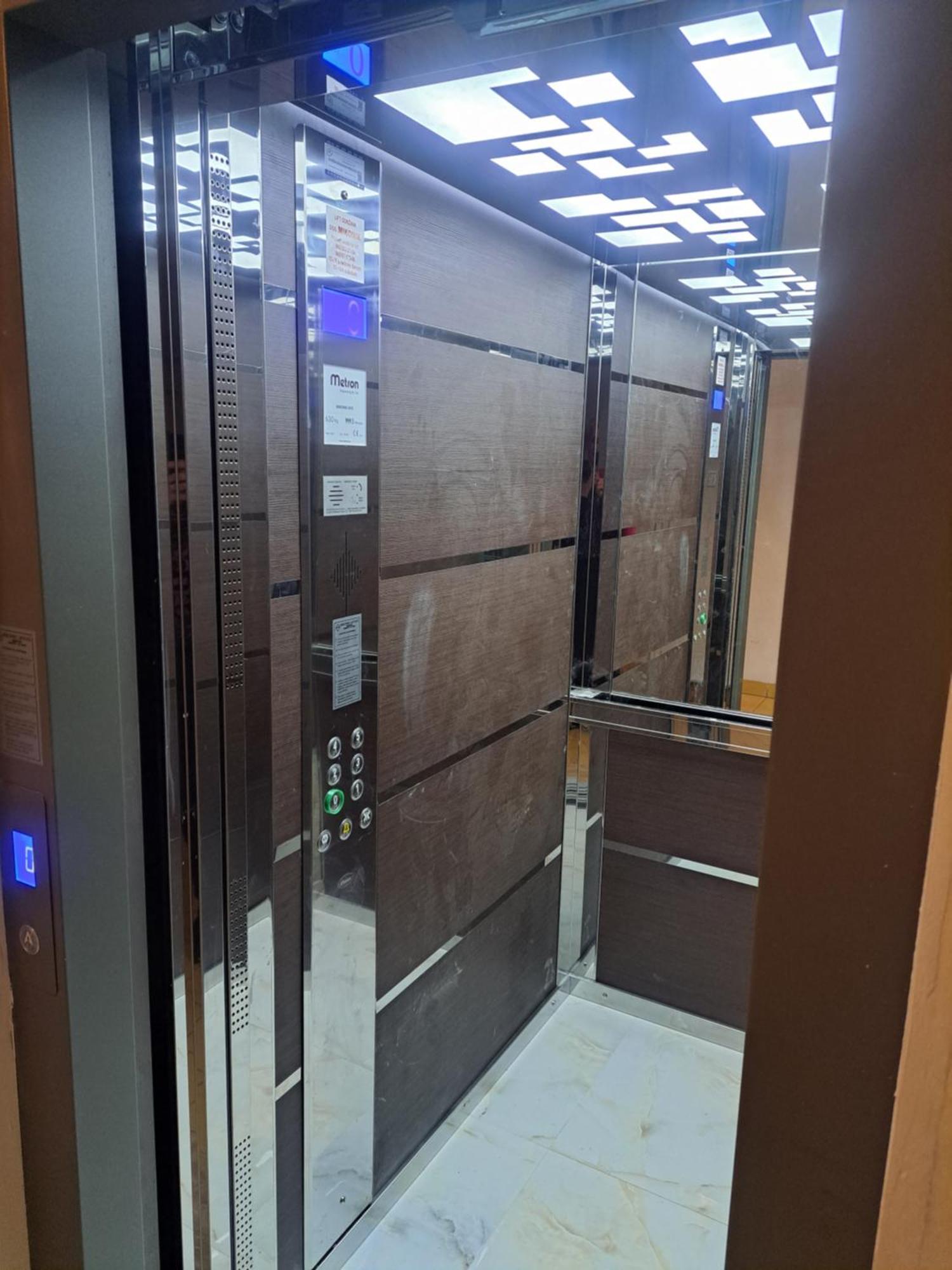 Stan Na Dan 021 Apartment โนวีซาด ภายนอก รูปภาพ